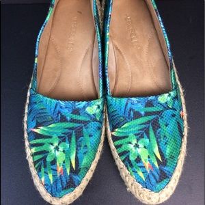 Canvas aerosoles size 8